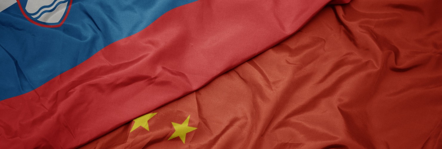 flags of china and slovenia